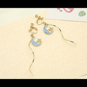 Moon Earring